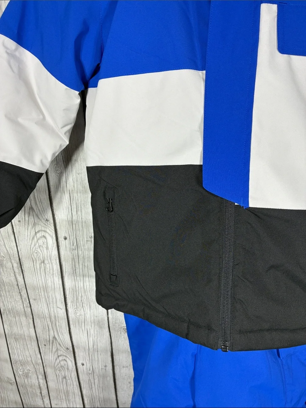 Iceburg Outerwear Blue, White & Black Ski Jacket and overalls/Pants Set
